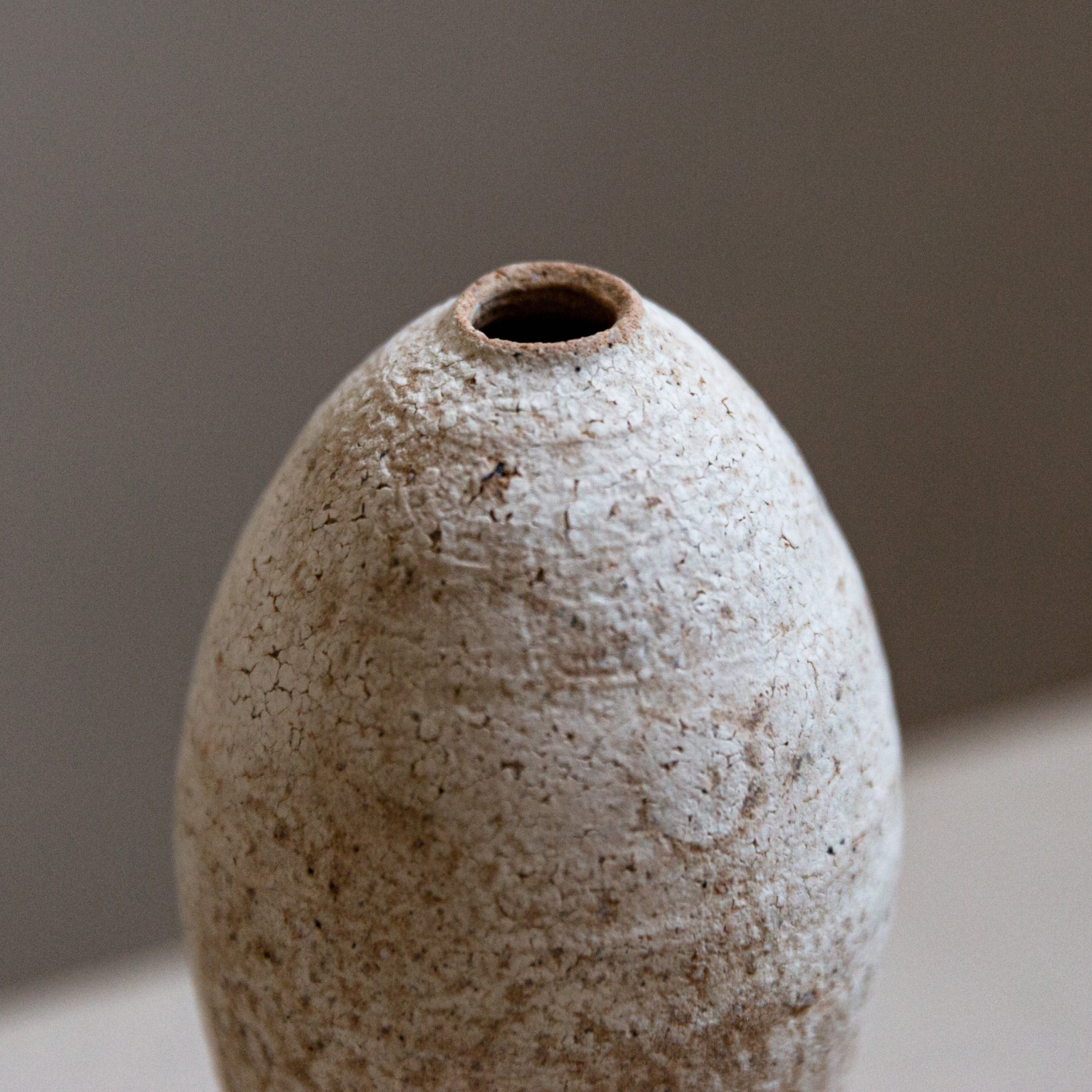 Oval vase S