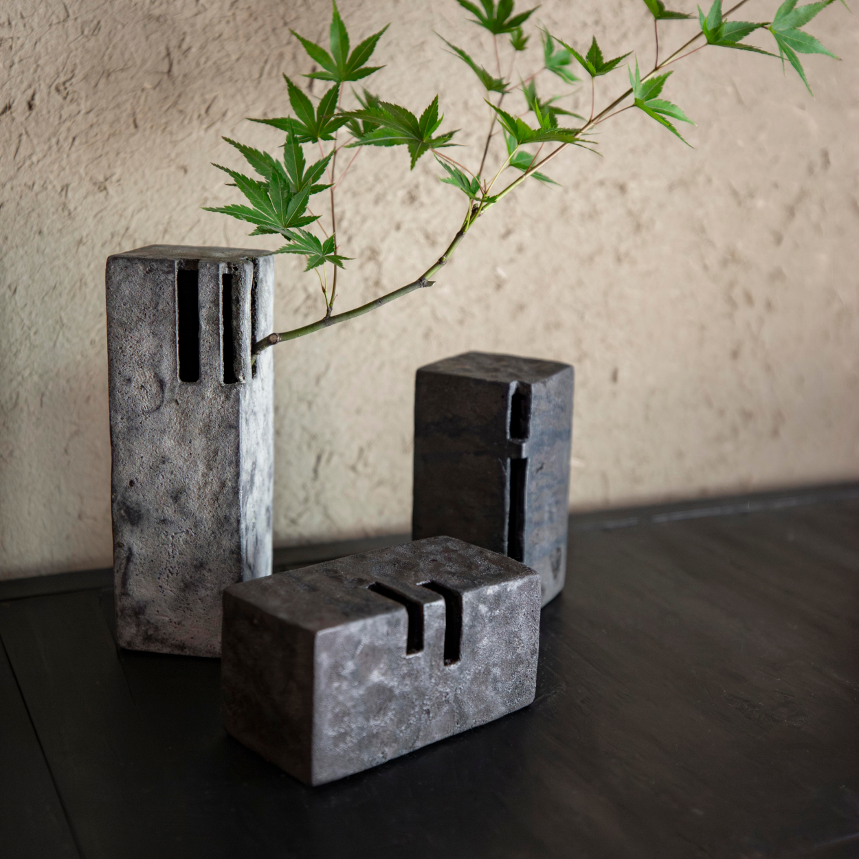 Kouzo Vases