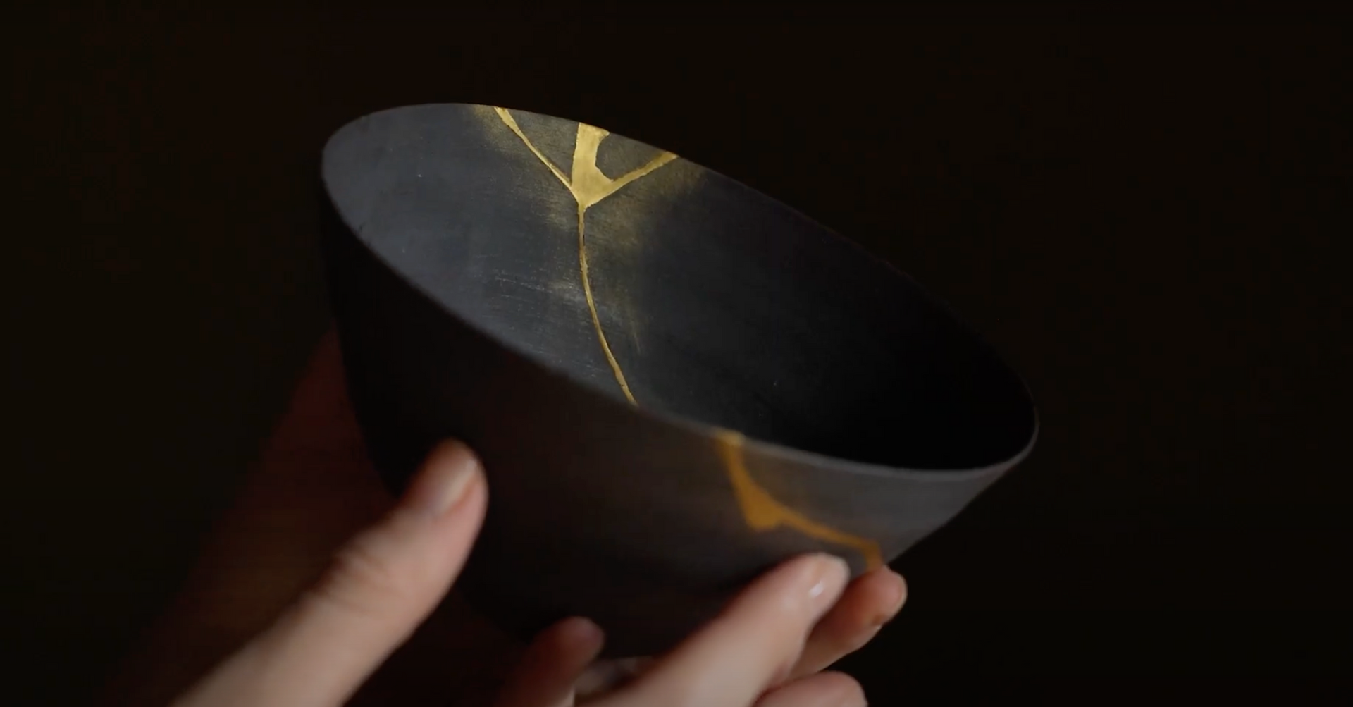 Load video: POJ Studio’s two-month intensive program. Study to practice and share the craft of kintsugi-repair with the world, through our 150-hour apprenticeship in Kyoto.