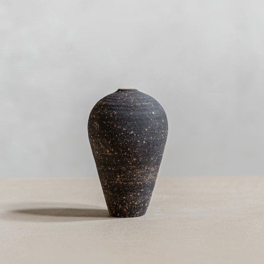 Urn shaped vase S