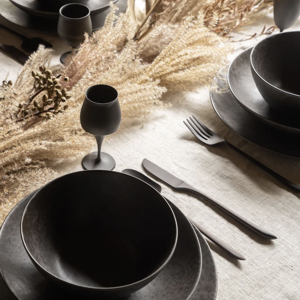 Shigaraki Flat Plates - Black