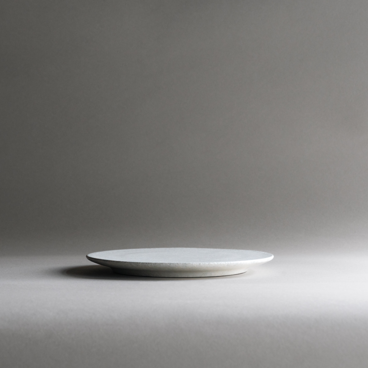 Shigaraki Flat Plates - White